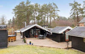 3 Bedroom Beautiful Home In Ebeltoft, Ebeltoft